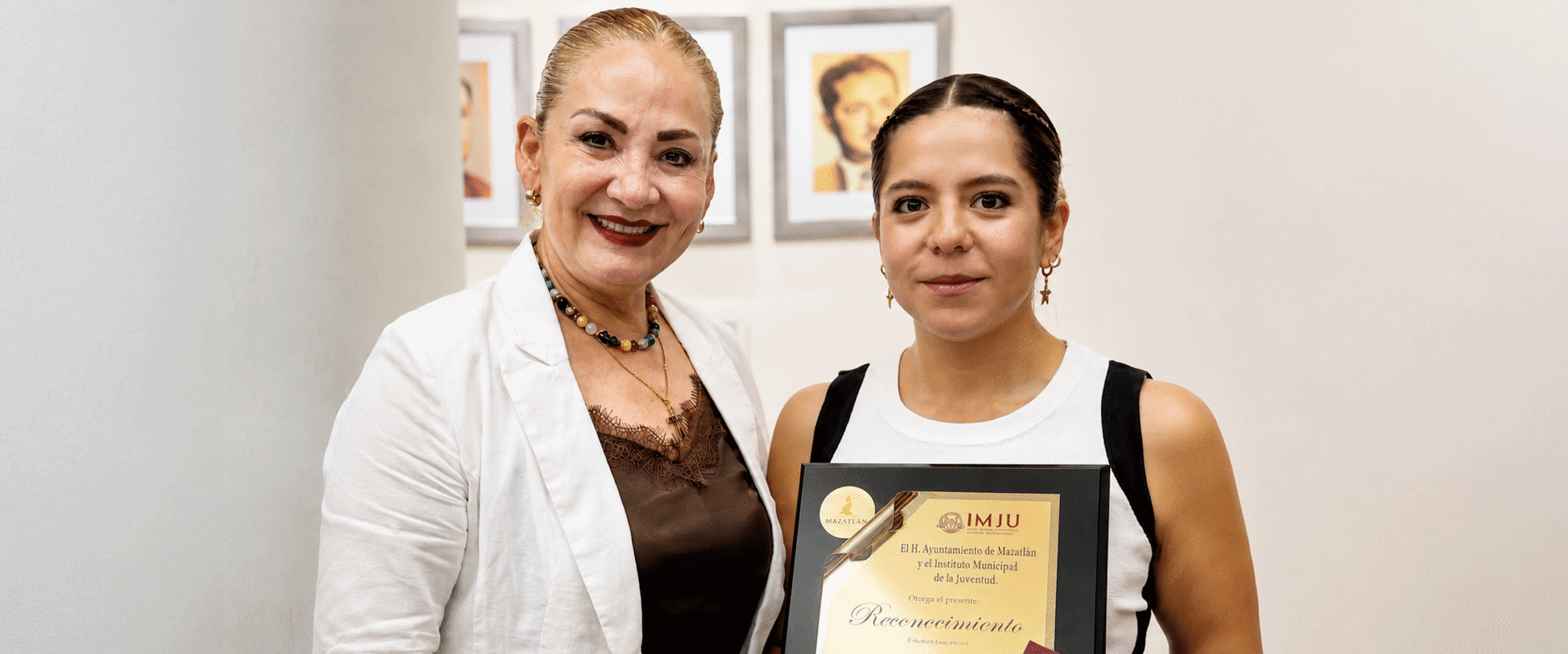 01-Blog-Maribel-Chollet-Ylse-Chavez-Cabildo-Juvenil